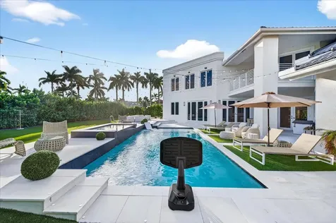 3872 NW 53rd Street Boca Raton FL 33496