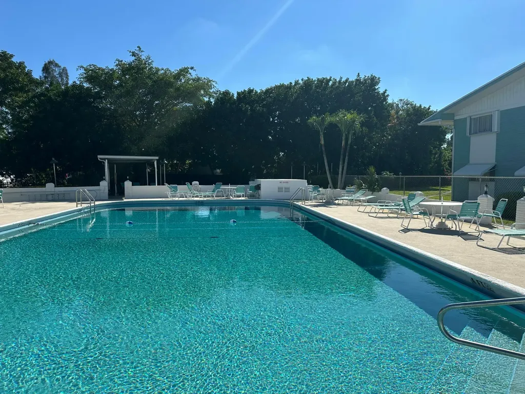 2381 Sunset Avenue Lake Worth FL 33461