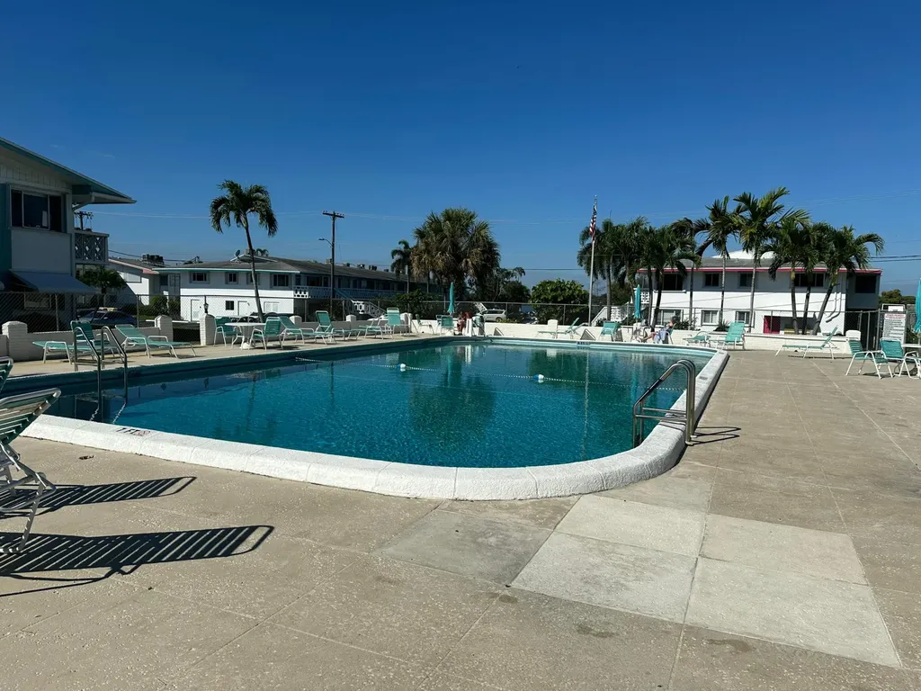2381 Sunset Avenue Lake Worth FL 33461