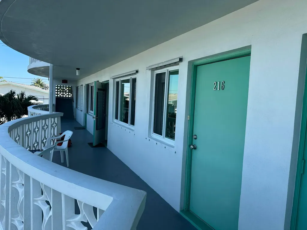 2381 Sunset Avenue Lake Worth FL 33461