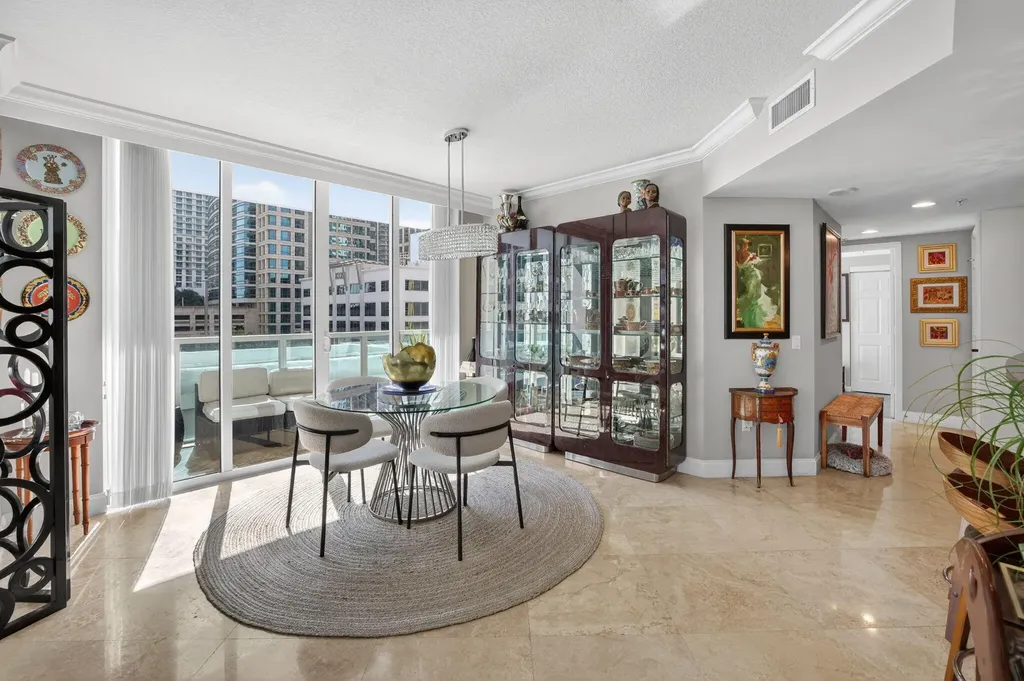 350 SE 2nd Street Fort Lauderdale FL 33301