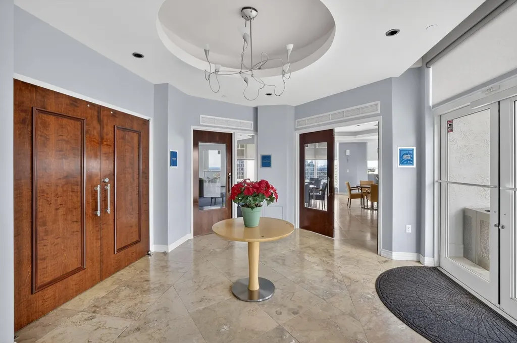 350 SE 2nd Street Fort Lauderdale FL 33301