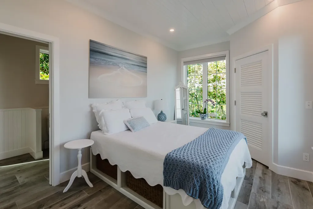 113 N Beach Road Jupiter Island FL 33455