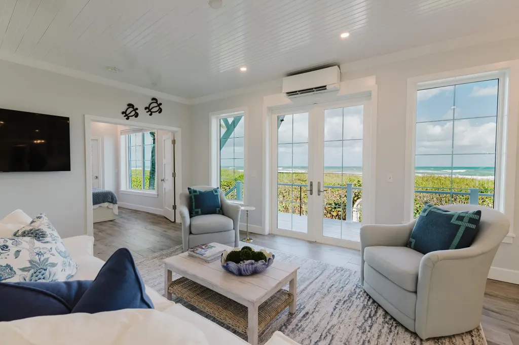 113 N Beach Road Jupiter Island FL 33455