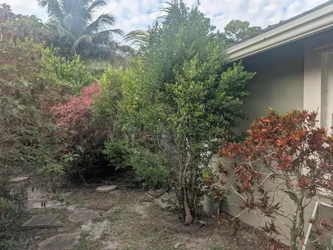 13731 Ishnala Circle Wellington FL 33414