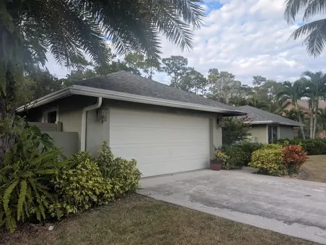 13731 Ishnala Circle Wellington FL 33414