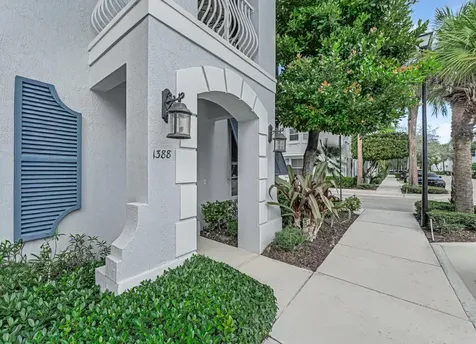 1388 Via De Pepi Boynton Beach FL 33426