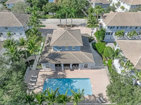 1388 Via De Pepi Boynton Beach FL 33426