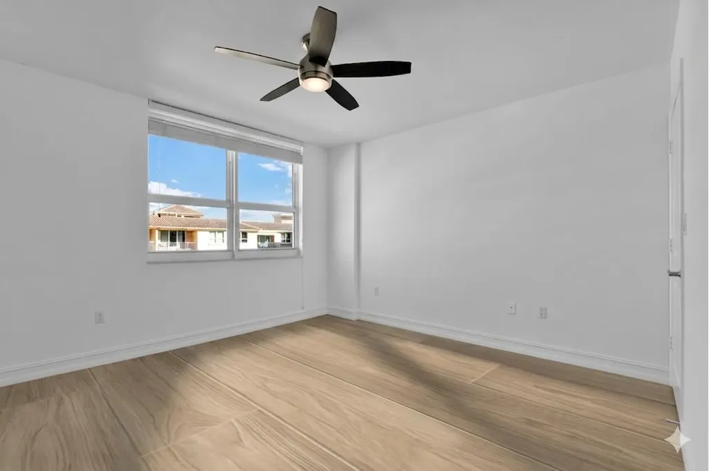 99 SE Mizner Boulevard Boca Raton FL 33432