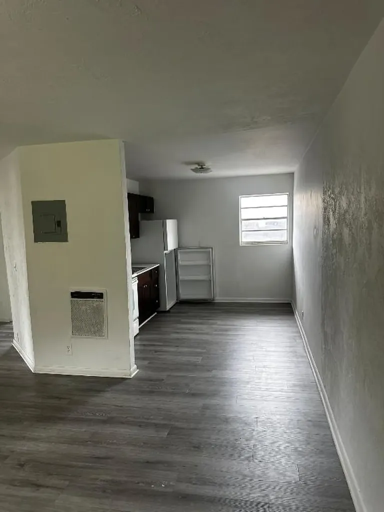 1120 N Sapodilla Avenue West Palm Beach FL 33401