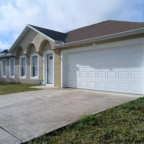 2510 SW Chestnut Lane Port St Lucie FL 34953