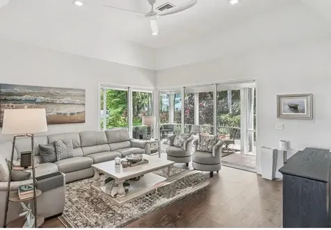 660 Forsyth Street Boca Raton FL 33487