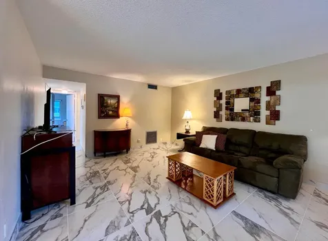 14 Bedford A West Palm Beach FL 33417