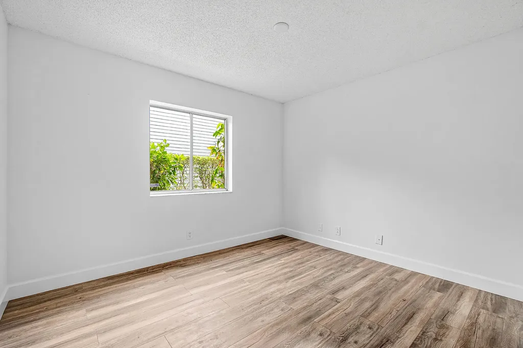 3795 Island Club Circle E Lake Worth FL 33462