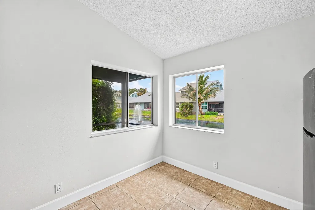 3795 Island Club Circle E Lake Worth FL 33462
