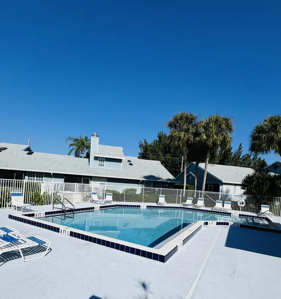 3795 Island Club Circle E Lake Worth FL 33462