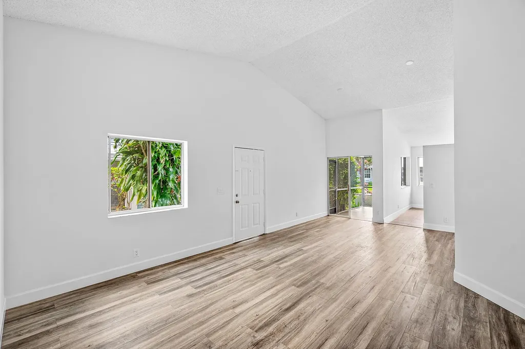 3795 Island Club Circle E Lake Worth FL 33462