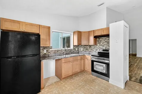 3795 Island Club Circle E Lake Worth FL 33462