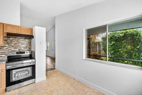 3795 Island Club Circle E Lake Worth FL 33462