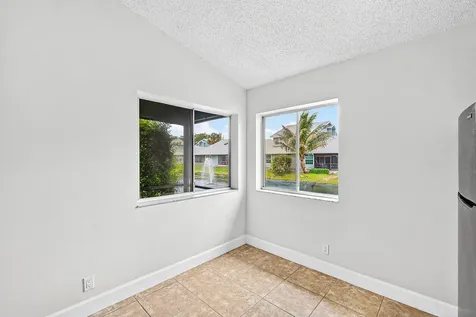 3795 Island Club Circle E Lake Worth FL 33462