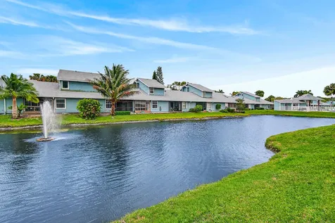 3795 Island Club Circle E Lake Worth FL 33462