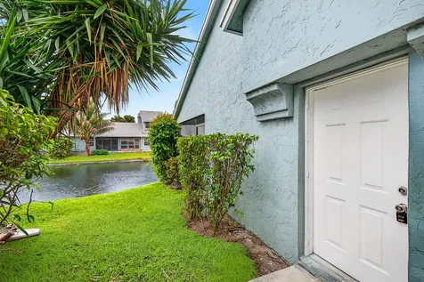 3795 Island Club Circle E Lake Worth FL 33462