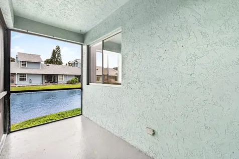 3795 Island Club Circle E Lake Worth FL 33462