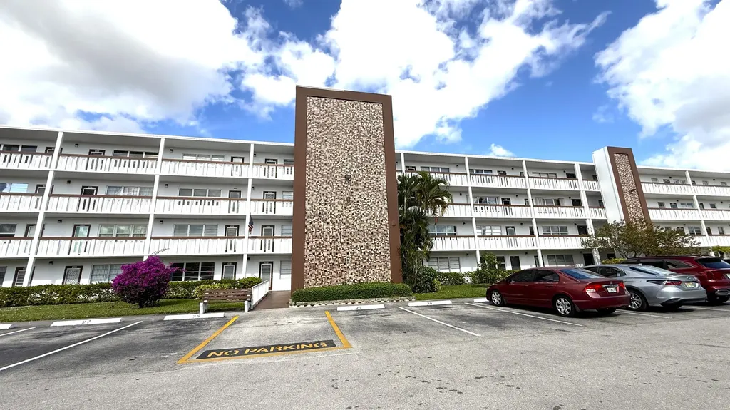 4069 Harwood E Deerfield Beach FL 33442