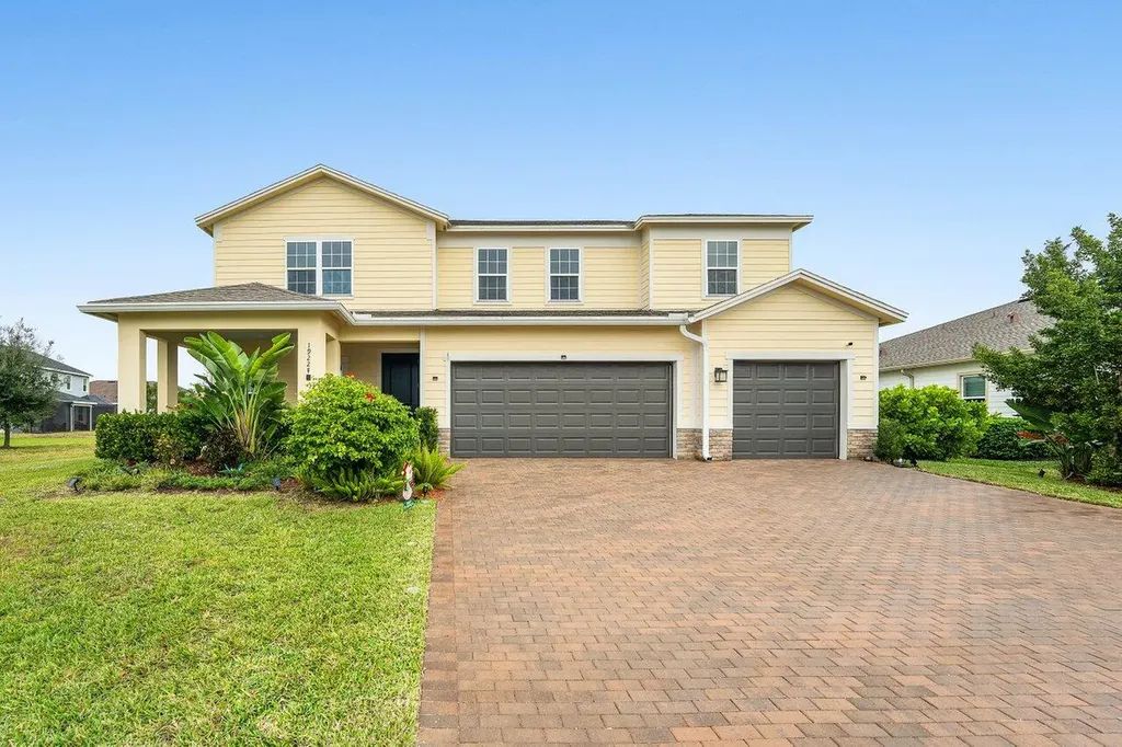 19227 Broad Shore Walk Loxahatchee FL 33470