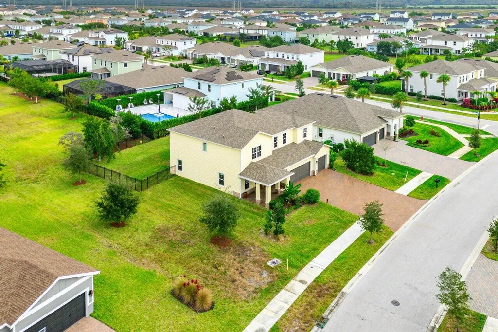 19227 Broad Shore Walk Loxahatchee FL 33470