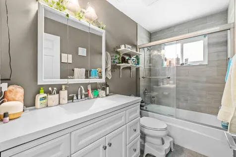 18 Winchmore Lane Boynton Beach FL 33426