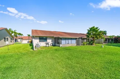 18 Winchmore Lane Boynton Beach FL 33426