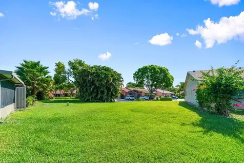 18 Winchmore Lane Boynton Beach FL 33426
