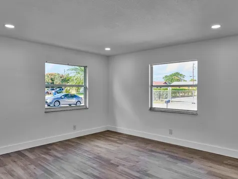 1549 W 19th Street Riviera Beach FL 33404