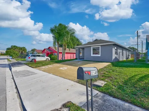 1549 W 19th Street Riviera Beach FL 33404