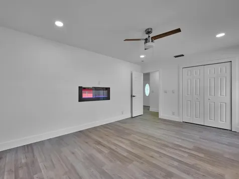 1549 W 19th Street Riviera Beach FL 33404