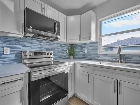 1549 W 19th Street Riviera Beach FL 33404