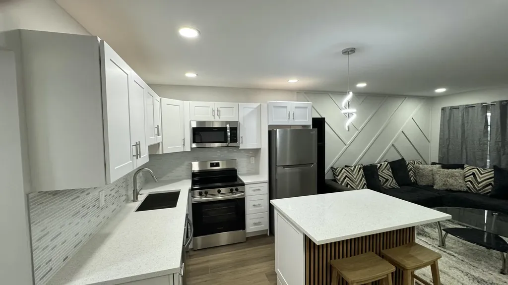 91 Coventry D West Palm Beach FL 33417
