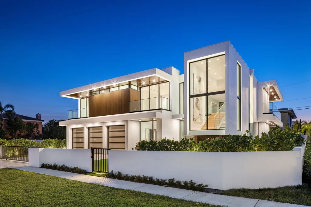 1099 NE 4th Avenue Boca Raton FL 33432