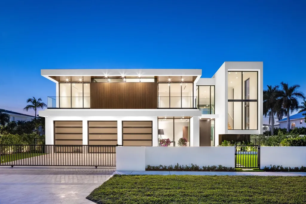 1099 NE 4th Avenue Boca Raton FL 33432