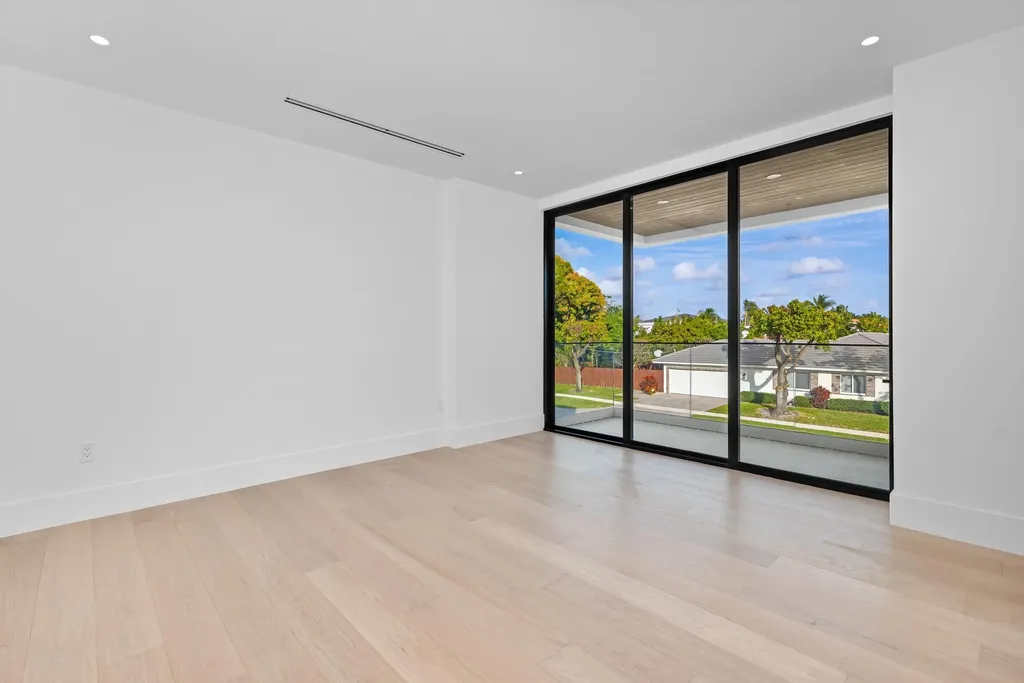 1099 NE 4th Avenue Boca Raton FL 33432