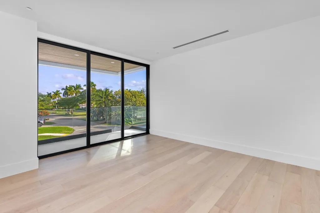 1099 NE 4th Avenue Boca Raton FL 33432