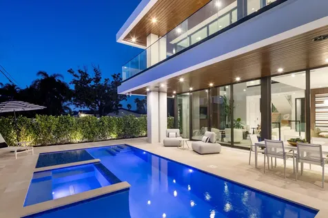 1099 NE 4th Avenue Boca Raton FL 33432