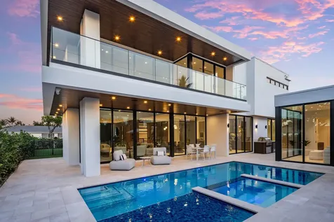 1099 NE 4th Avenue Boca Raton FL 33432