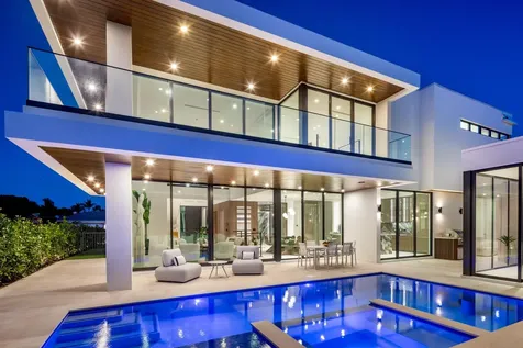 1099 NE 4th Avenue Boca Raton FL 33432