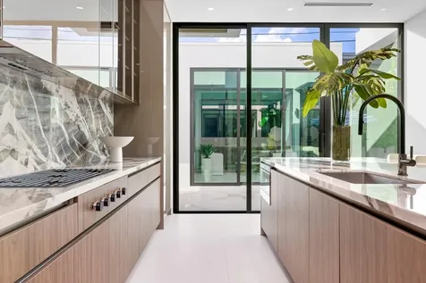 1099 NE 4th Avenue Boca Raton FL 33432