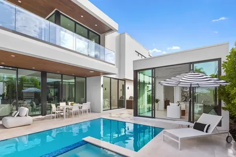 1099 NE 4th Avenue Boca Raton FL 33432