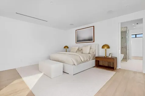 1099 NE 4th Avenue Boca Raton FL 33432