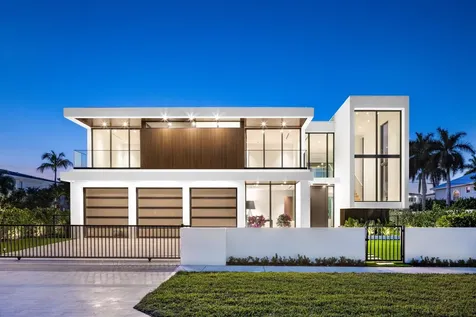 1099 NE 4th Avenue Boca Raton FL 33432