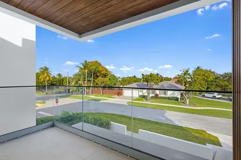 1099 NE 4th Avenue Boca Raton FL 33432